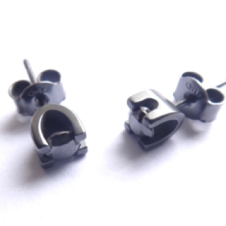 Leo's studs for his lady, 2013, black diamonds and oxidised 925 silver.